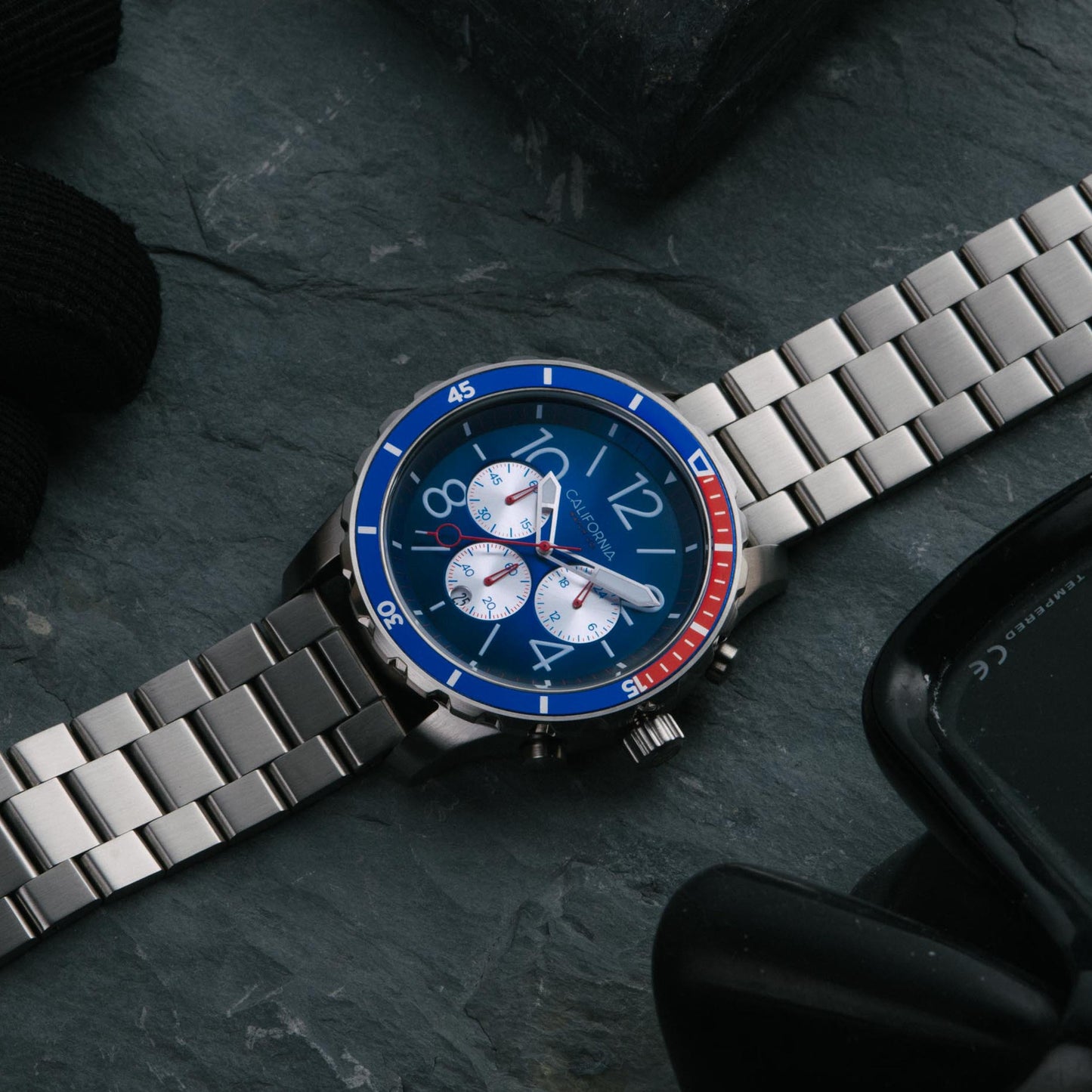California Watch Co Mavericks Chrono SS Navy Red